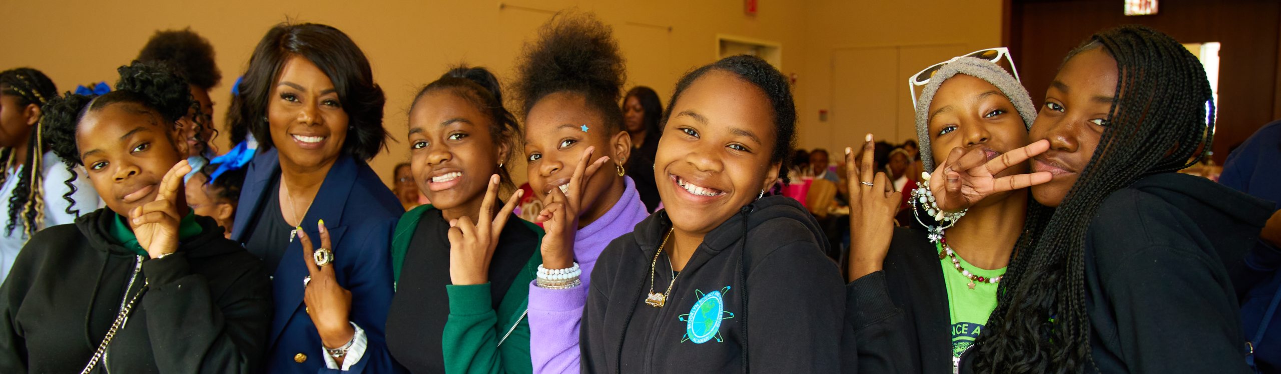 Copy of America_s Big Sister Pics 11